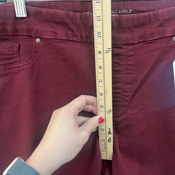 Chico’s Pull On Jegging Ankle Pants 3 16 R Red Denim Twill Stretch Waist - Picture 6 of 7